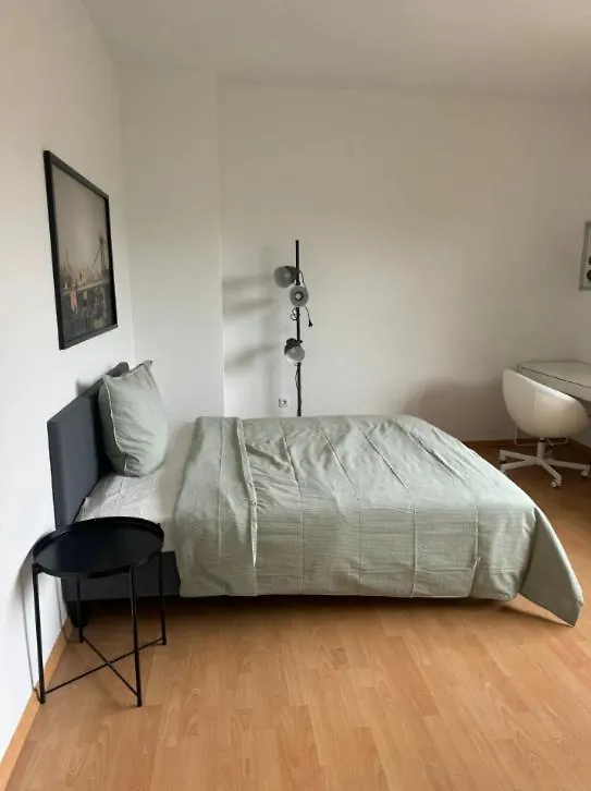 4 Bedroom Apartment In Fancy Duesseldorf Oberkassel